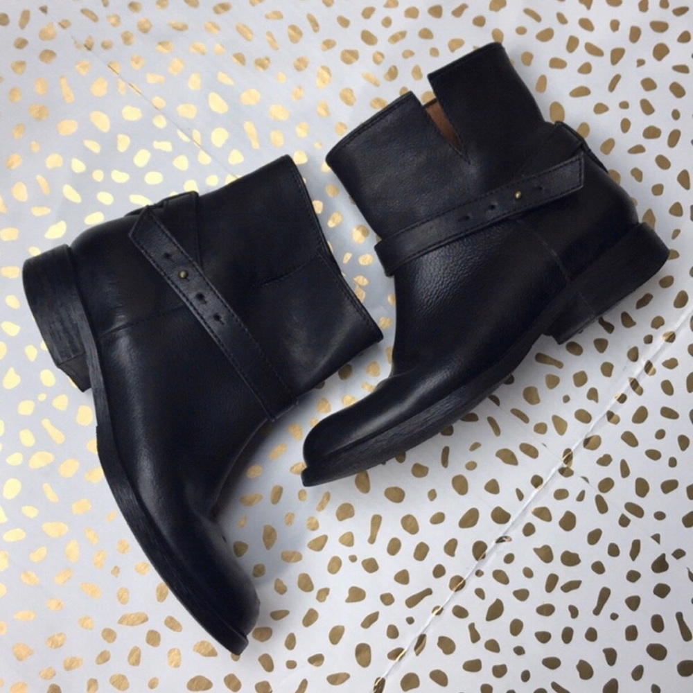 Madewell moto boots
